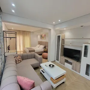 Luxury Studio's J&m Villa Sarandë