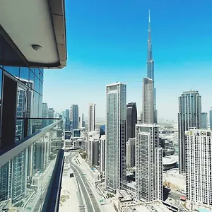 paramount-midtown-hollywood-feeling-with-an-infinity-sky-pool.dubaihotelsoffers.com/